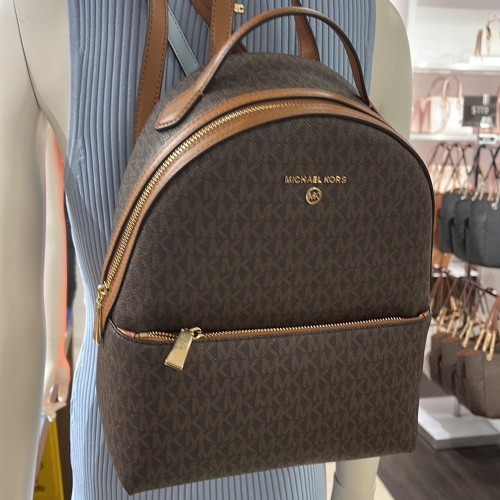 Michael Kors Womens Valerie Medium Logo Backpack 30F2G9VB2B Brown 
NWT